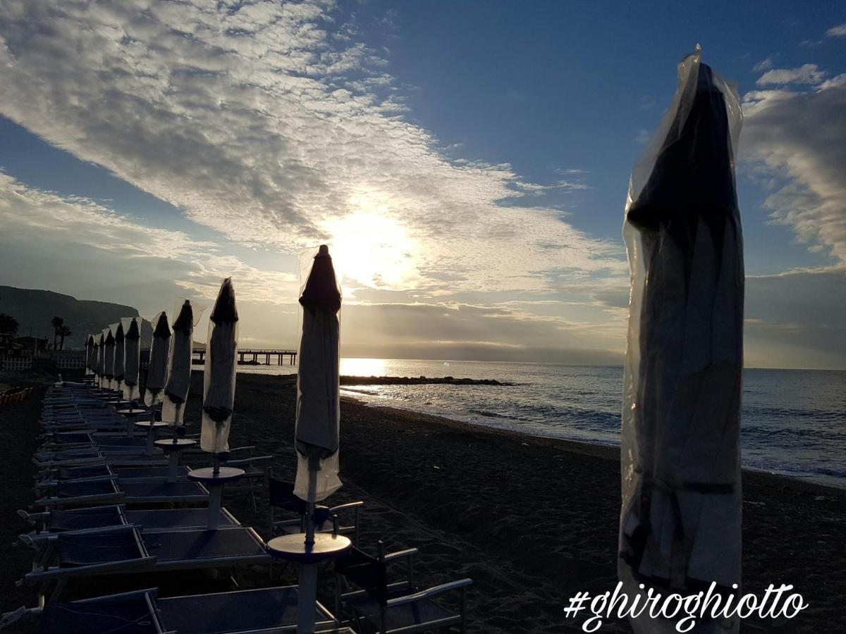 Bed and Breakfast Ghiro Ghiotto Pietra Ligure Zewnętrze zdjęcie
